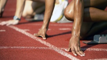 足彩网_字母哥召集内部会议，强调全队专注篮球本质，摒弃场外干扰