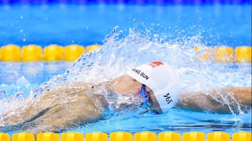 【中国足彩网】金信煜再会中超队不留情面，从正面把山东防线拖垮