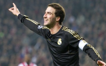 足彩网首页：沙特足球新老交替陷瓶颈，亚足联偏袒争议再引热议